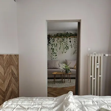 Lam Design Greenery Ac - Balcony Lägenhet *