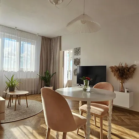 Apartment Lam Design Greenery Ac - Balcony Pressburg