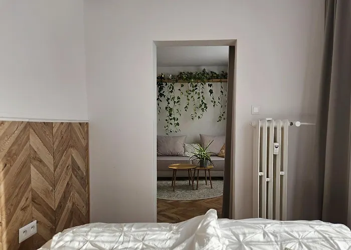 Lam Design Greenery Ac - Balcony Apartment *