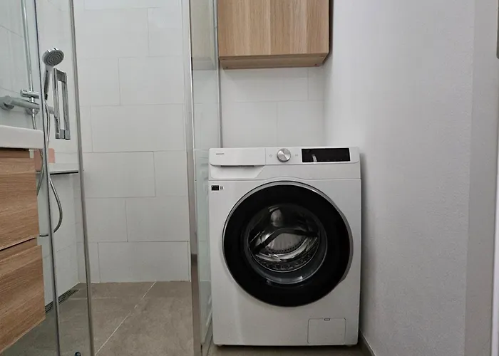 Lam Design Greenery Ac - Balcony * Pressburg