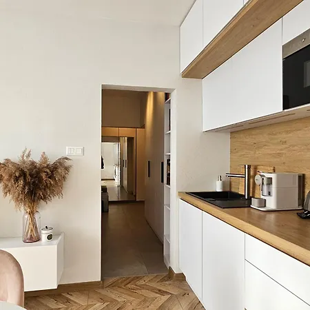 Lam Design Greenery Ac - Balcony 아파트